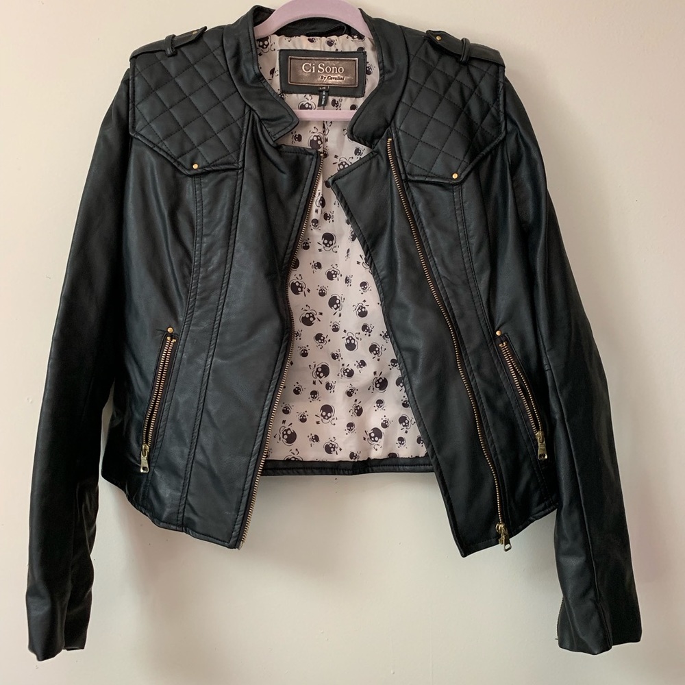 Women’s leather jacket